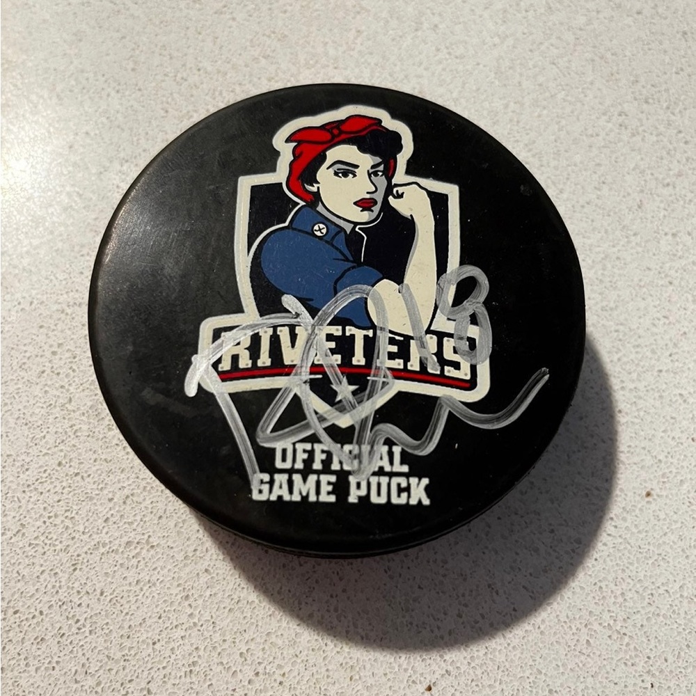 Metropolitan Riveters Signed Puck: Rebecca Russo
